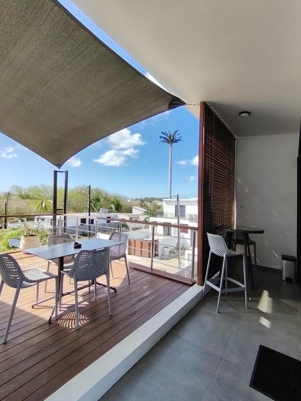 Le P'Tit Bohneur Apartamento Trou aux Biches Exterior foto