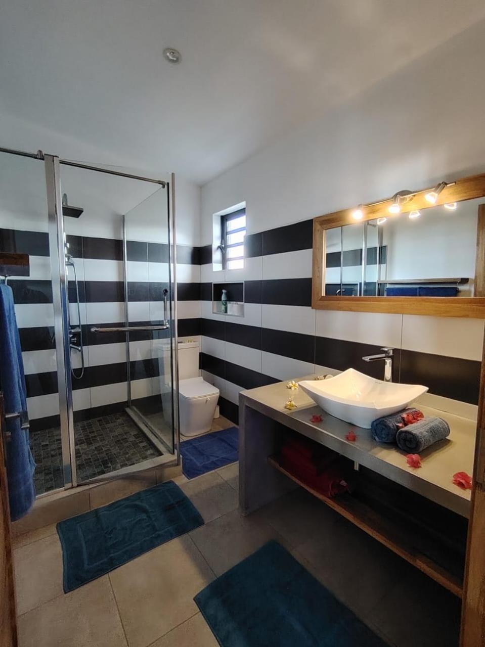 Le P'Tit Bohneur Apartamento Trou aux Biches Exterior foto